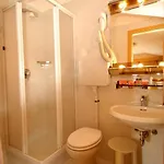 Hotel La 3*
