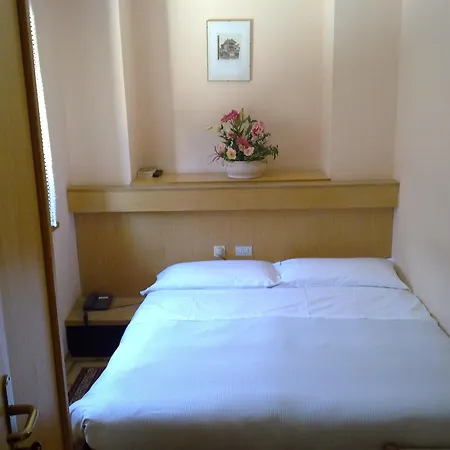Hotell La 3*