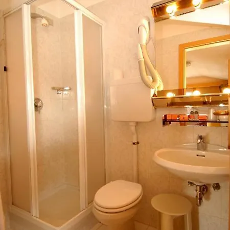 Hotel La 3*